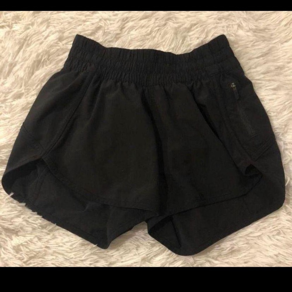 Lululemon tracker short 4 inch